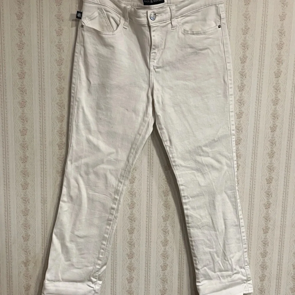 Rock & Republic White Cropped Skinny Jeans